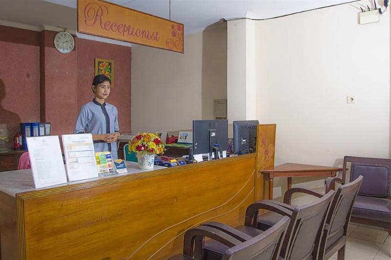 Hotel Lotus Бандунг Экстерьер фото